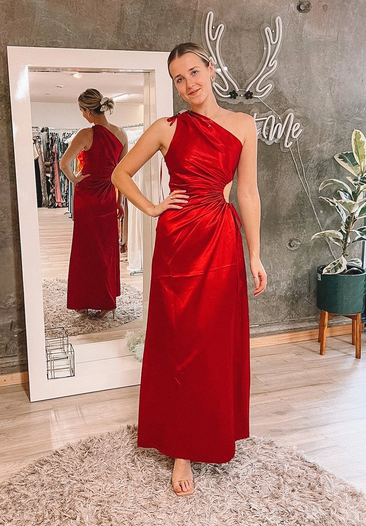 Nour Yarden Maxi - Scarlett Red Clothing SONYA 